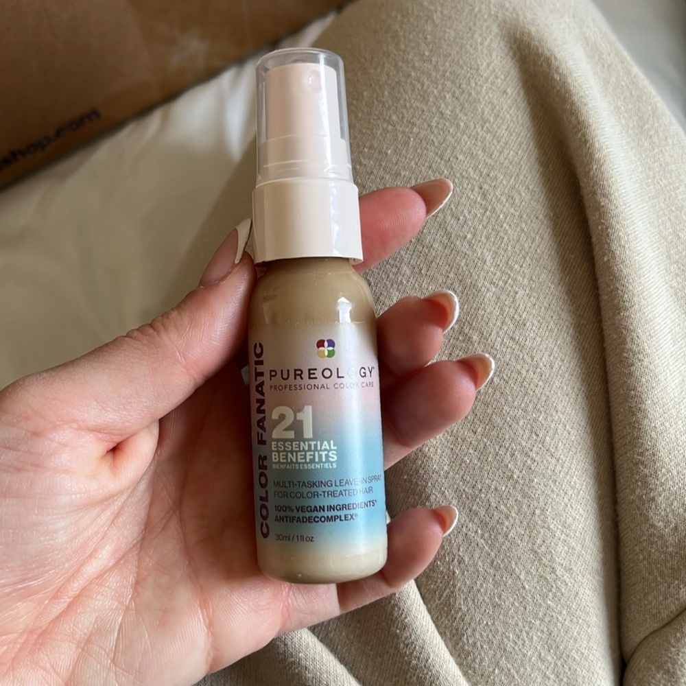 Pureology Hydrate Sheer Shampoo and Conditioner Set - Picture 3 of 3